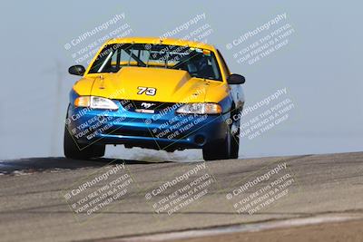 media/Oct-26-2025-CalClub SCCA (Sun) [[8ce1e69566]]/Group 4/Grapevine/